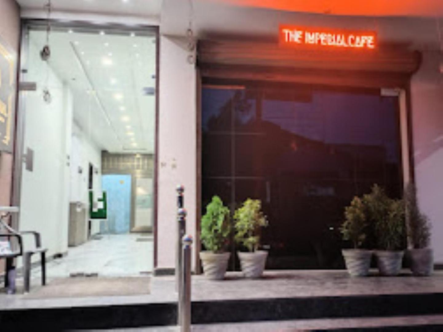 The Imperial Hotel And Convention Centre กานปูร์ ภายนอก รูปภาพ